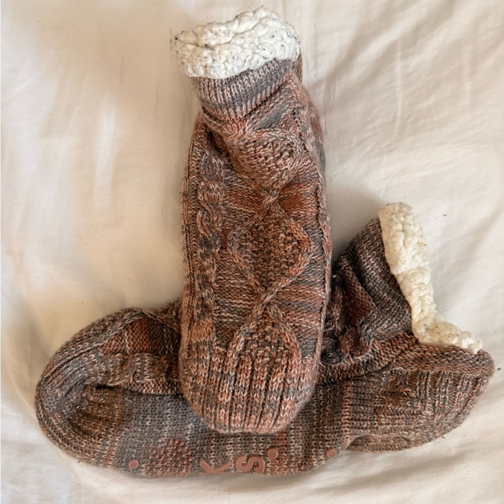 Muk Luks Women's Knit Slippers in Brown and Cream